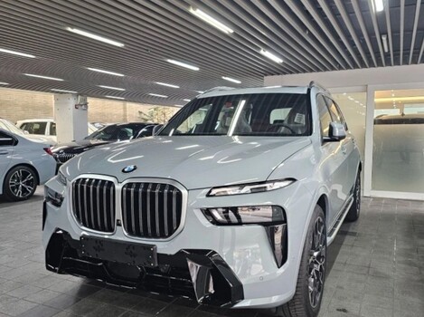 BMW X7 40d M Sport, 2023