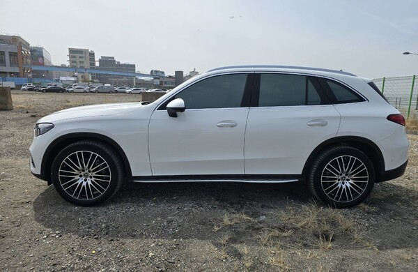 MERSEDES BENZ GLC220D 4MATIC